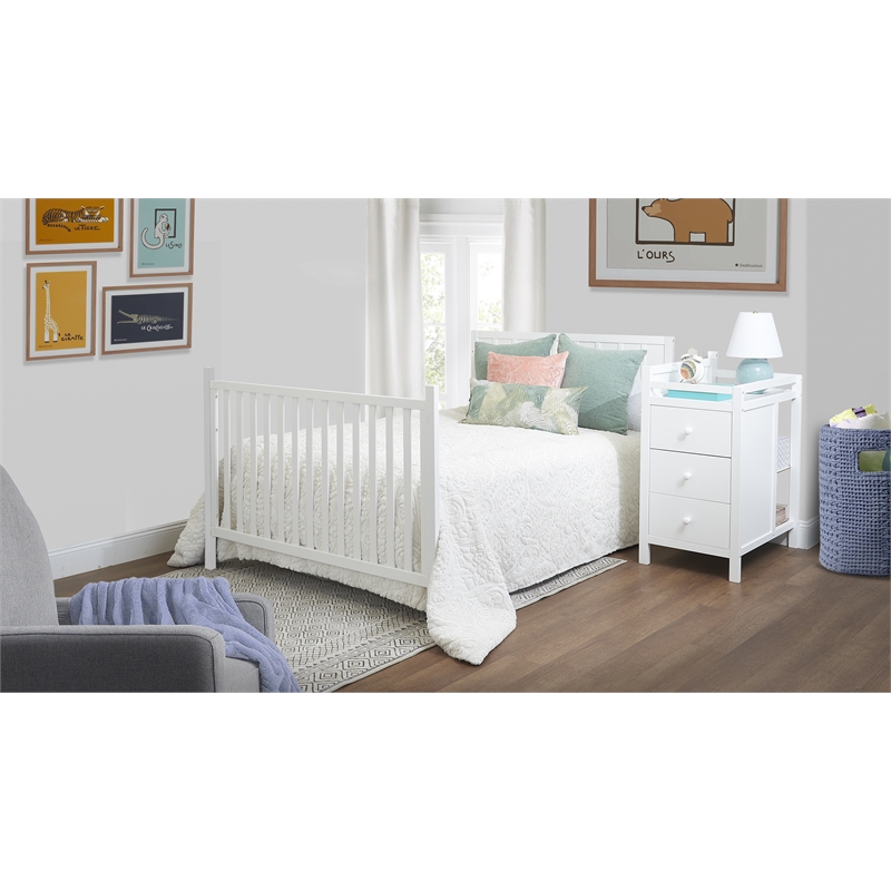 Sorelle Furniture Essex Crib & Changer in White