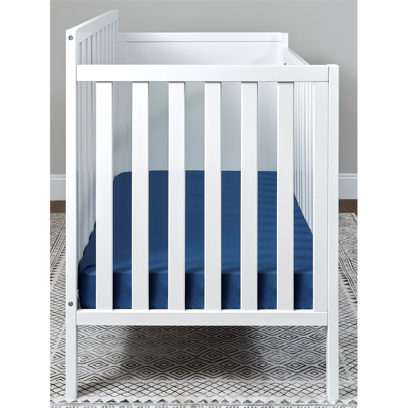 Sorelle Furniture Essex Crib & Changer in White