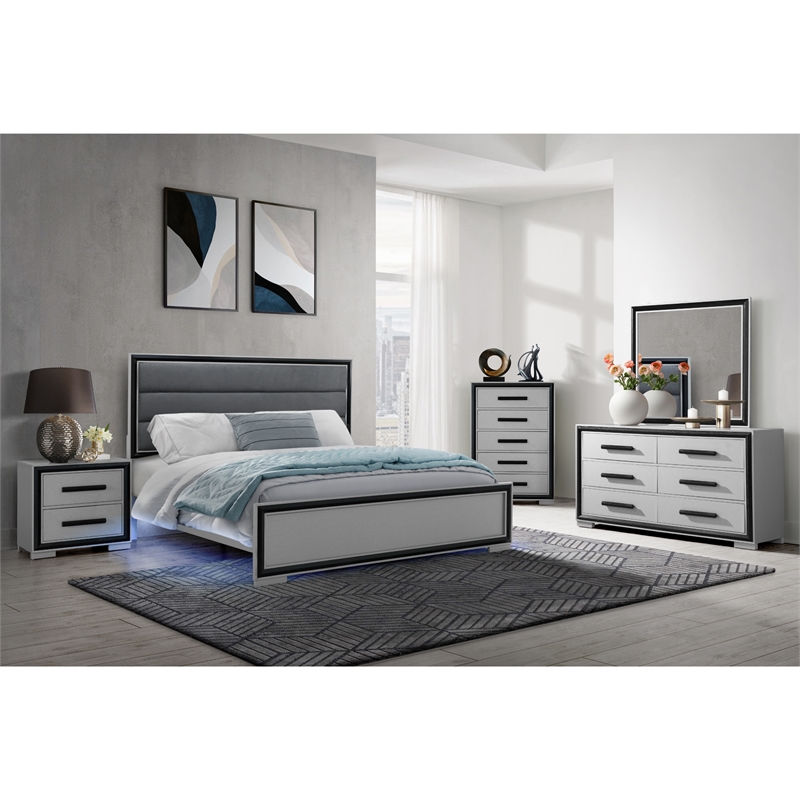 Global Furniture USA Amelia Solid Wood Gray Black 5-Drawer Chest