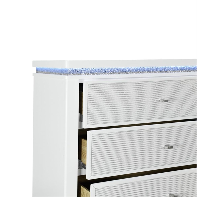 Global Furniture USA Alina White Wooden 5-Drawer Chest