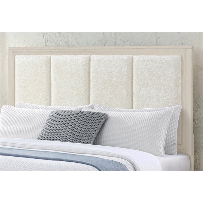 Global Furniure Mariah Full Bed in Beige