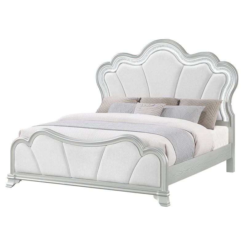 Global Furniture Aria Queen Bed with LED in Silver