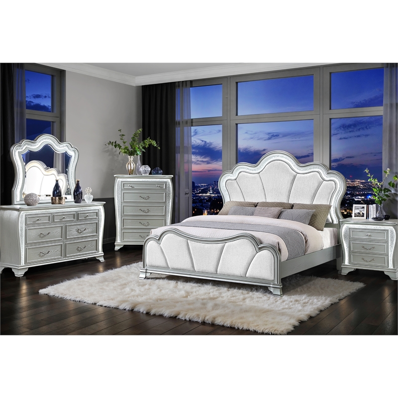 Global Furniture Aria Mirror with LED in Silver