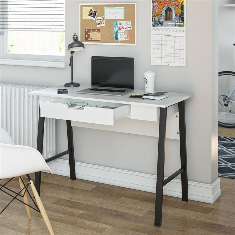 Ameriwood Home Oxford Computer Desk with Drawer in White/Black