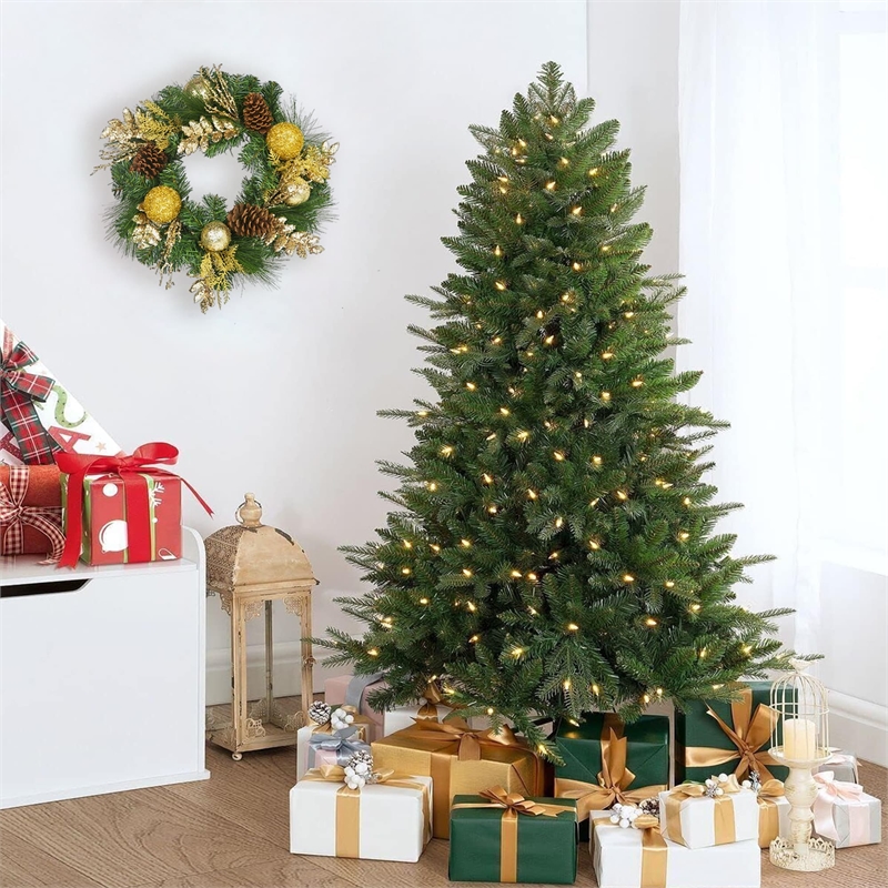 Jeco Wreath in Green and Gold