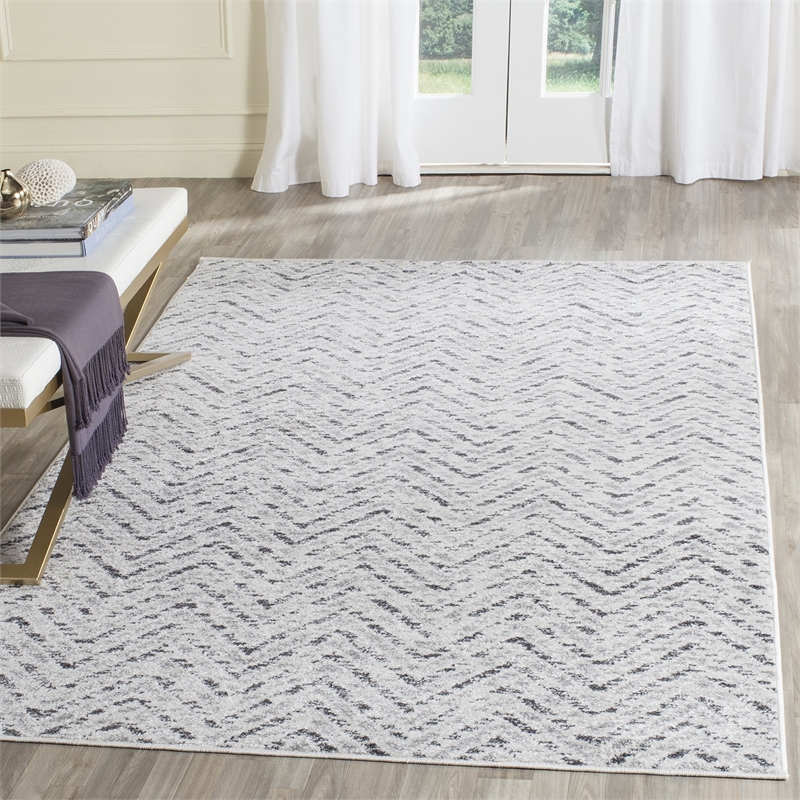 Safavieh Adirondack 4' X 6' Power Loomed Rug in Ivory and Charcoal