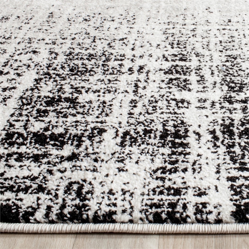 Safavieh Adirondack 4' X 6' Power Loomed Rug in Ivory and Silver