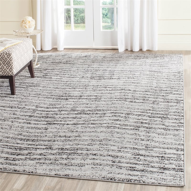 Safavieh Adirondack 4' X 6' Power Loomed Rug in Black and Silver
