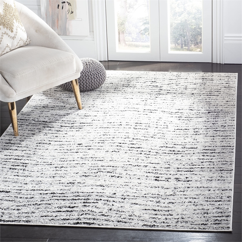Safavieh Adirondack 4' X 6' Power Loomed Rug in Ivory and Silver