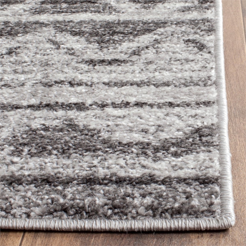 Safavieh Adirondack 6' Round Power Loomed Rug