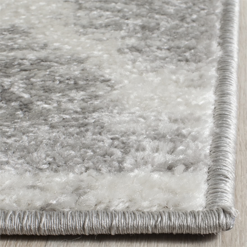 Safavieh Adirondack 4' X 6' Power Loomed Rug in Silver and Ivory