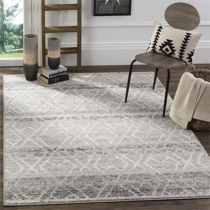 Safavieh Adirondack 4' X 6' Power Loomed Rug in Silver and Ivory