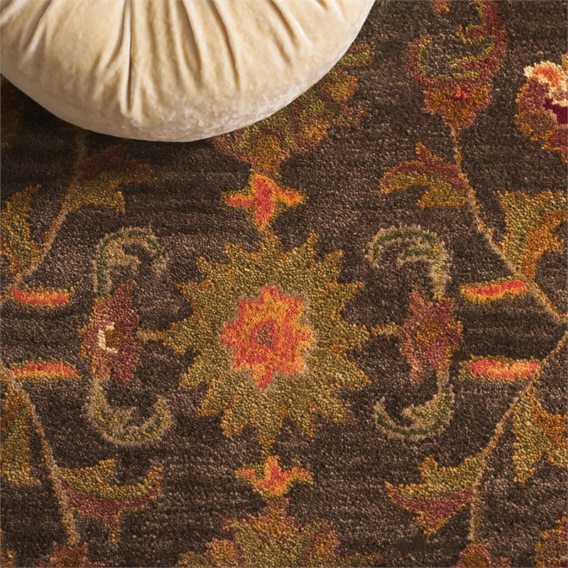 Safavieh Antiquity 2'6