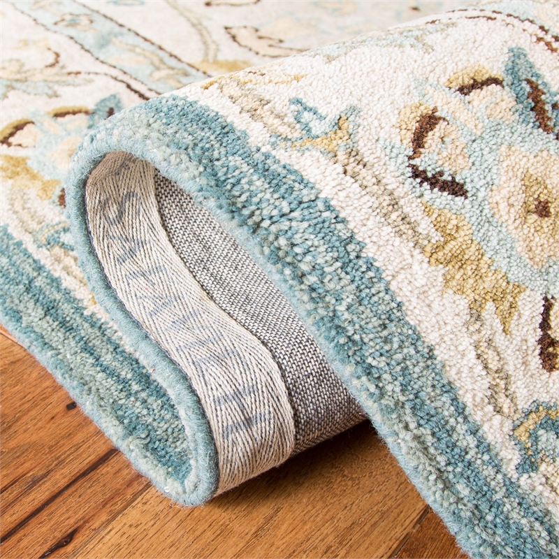 Safavieh Antiquity 5' X 8' Hand Tufted Wool Rug in Beige and Beige
