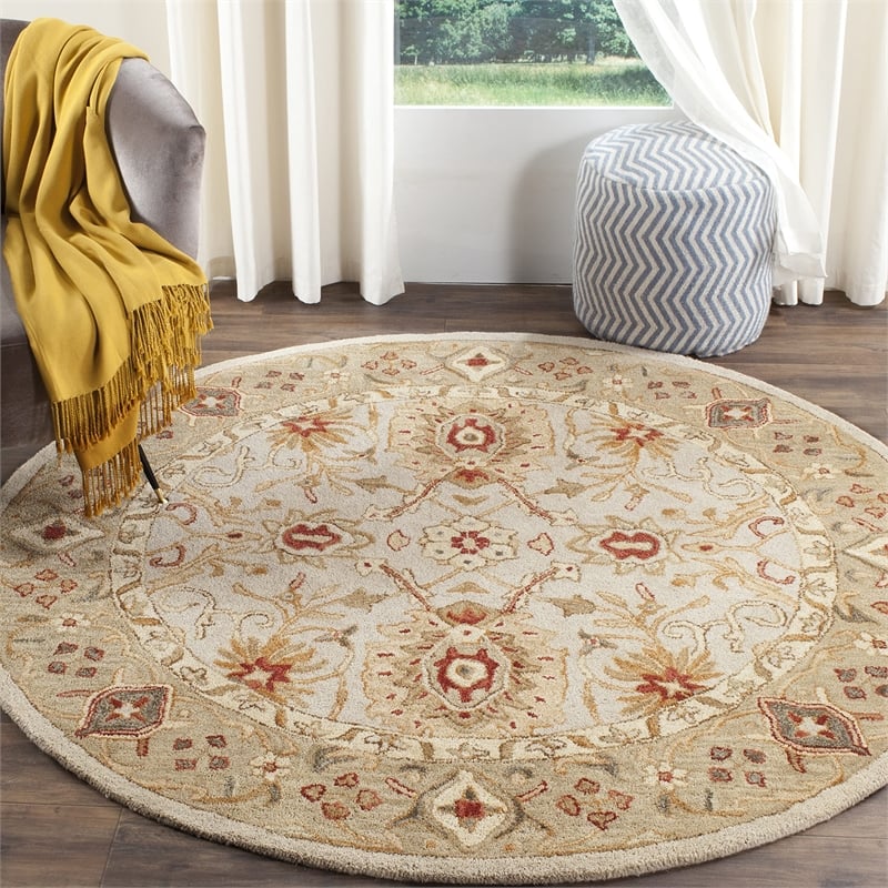 Safavieh Antiquity 4'6
