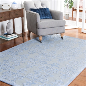 Safavieh Bella 5' Square Hand Tufted Wool Pile Rug in Blue