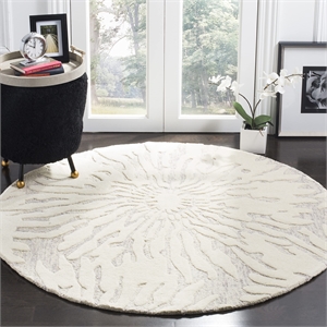 Safavieh Bella 5' Round Hand Tufted Wool Rug