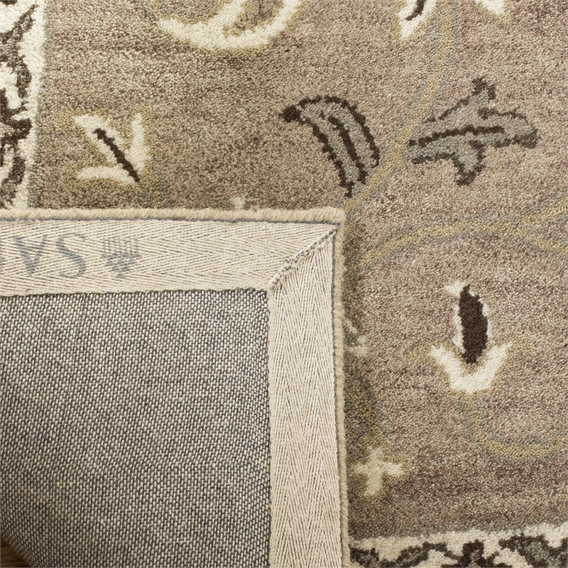 Safavieh Bella 6' X 9' Hand Tufted Wool Rug in Taupe and Light Gray