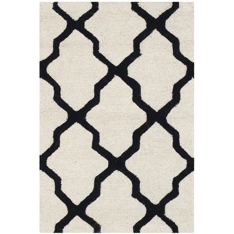 Safavieh Cambridge 2' X 3' Hand Tufted Wool Rug in Ivory and Black