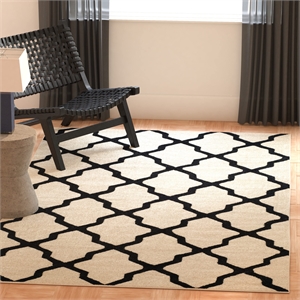 Safavieh Cambridge 6' X 9' Hand Tufted Wool Rug in Ivory and Black