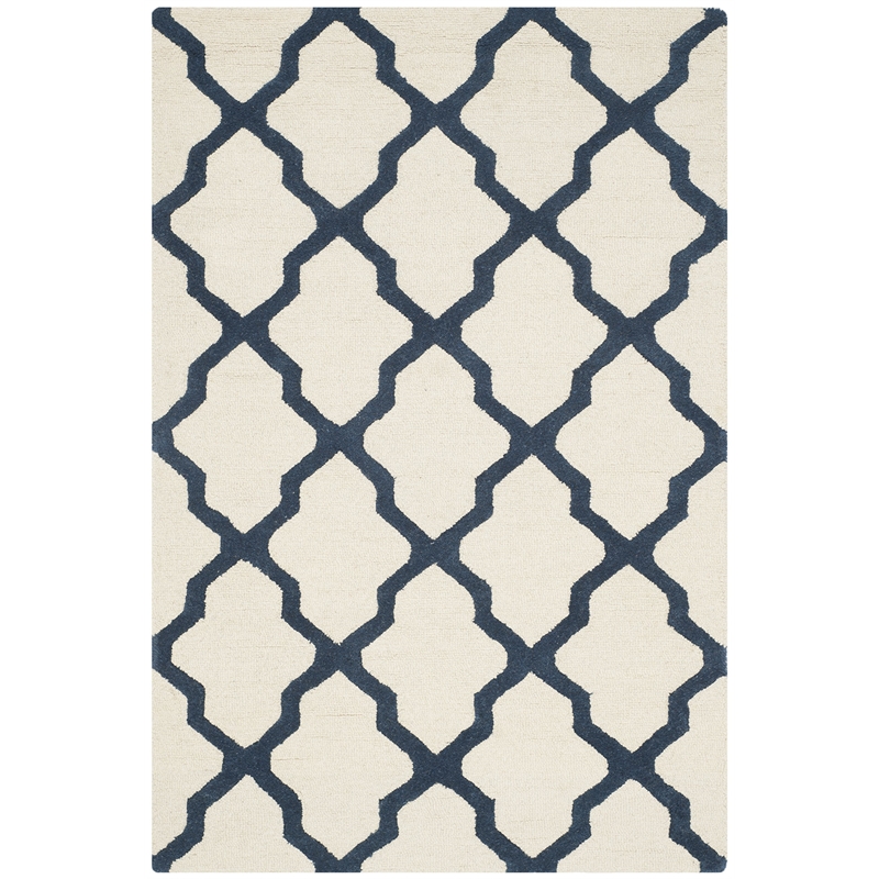 Safavieh Cambridge 4' X 6' Hand Tufted Wool Rug in Ivory and Navy