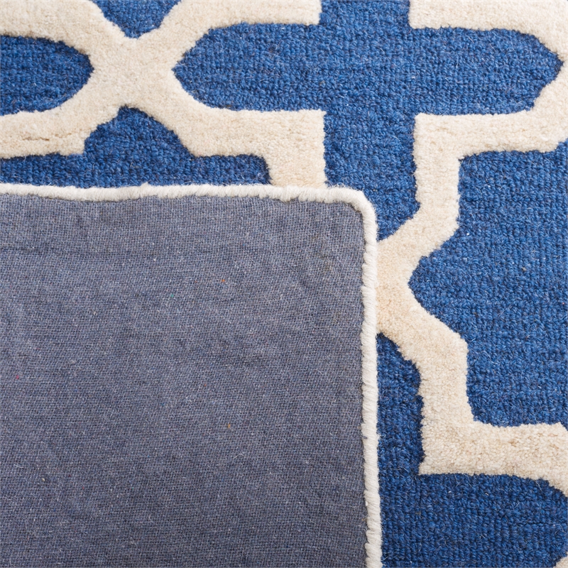 Safavieh Cambridge 2' X 3' Wool Hand Tufted Rug in Navy / Ivory