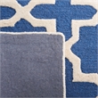 Safavieh Cambridge 2' X 3' Wool Hand Tufted Rug in Navy / Ivory