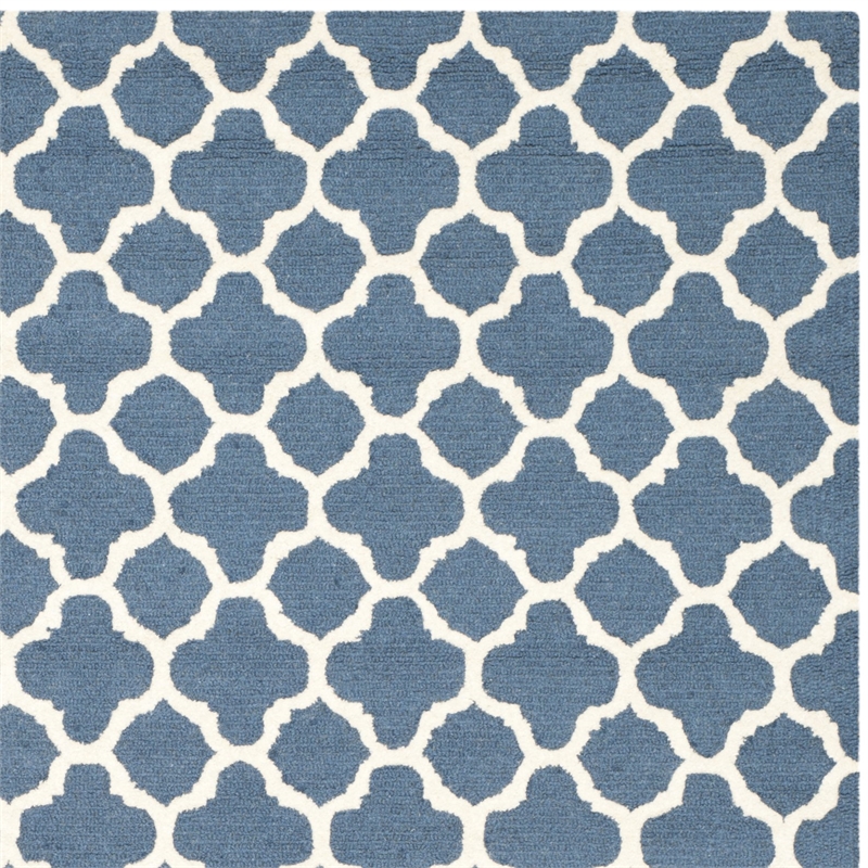 Safavieh Cambridge 8' X 10' Hand Tufted Wool Rug in Navy and Ivory