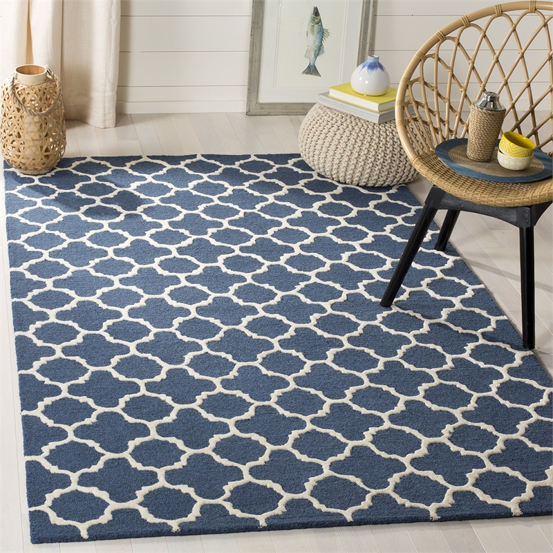 Safavieh Cambridge 9' X 12' Hand Tufted Wool Rug in Navy and Ivory