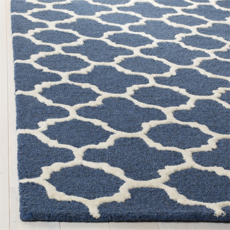 Safavieh Cambridge 9' X 12' Hand Tufted Wool Rug in Navy and Ivory