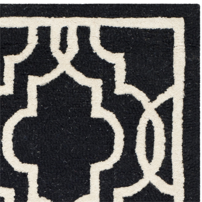Safavieh Cambridge 2' X 3' Hand Tufted Wool Rug in Black and Ivory