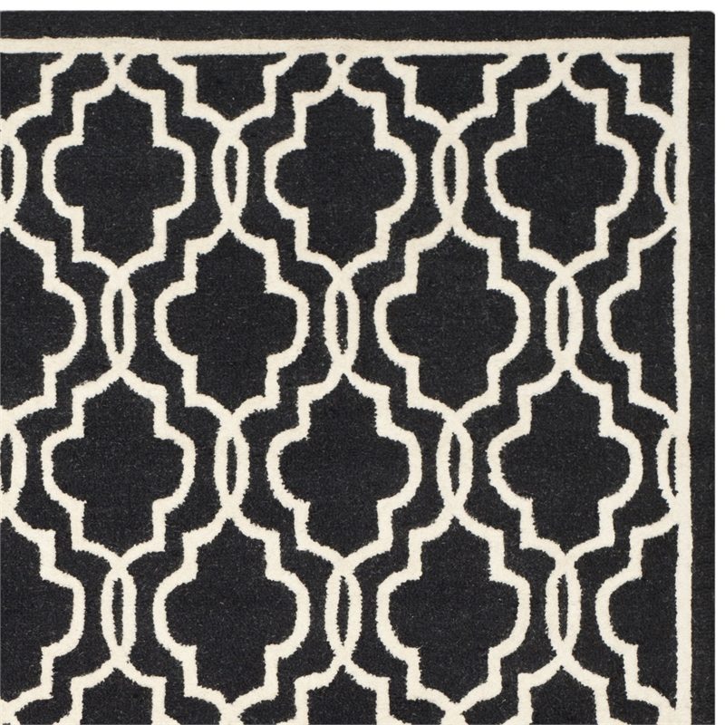 Safavieh Cambridge 8' X 10' Hand Tufted Wool Rug in Black and Ivory