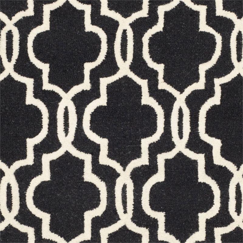 Safavieh Cambridge 8' X 10' Hand Tufted Wool Rug in Black and Ivory
