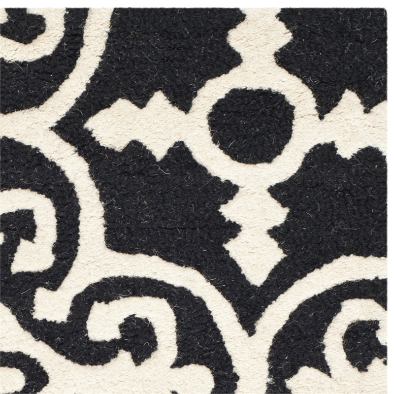 Safavieh Cambridge 2' X 3' Hand Tufted Wool Rug in Black and Ivory