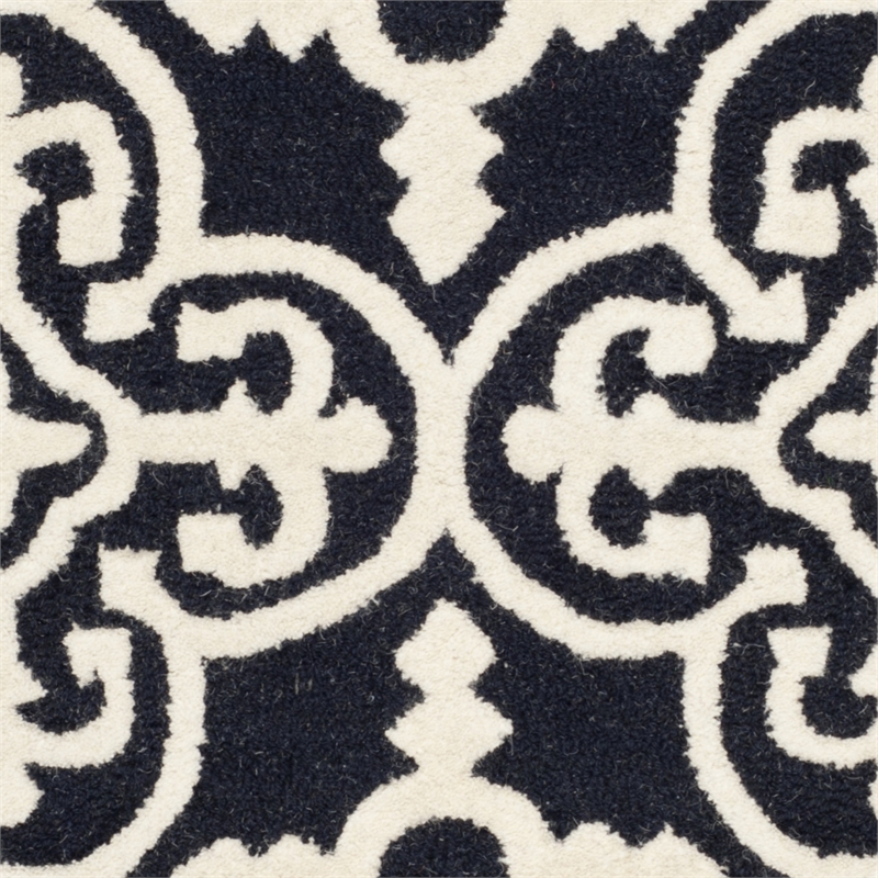 Safavieh Cambridge 3' X 5' Hand Tufted Wool Rug in Black and Ivory