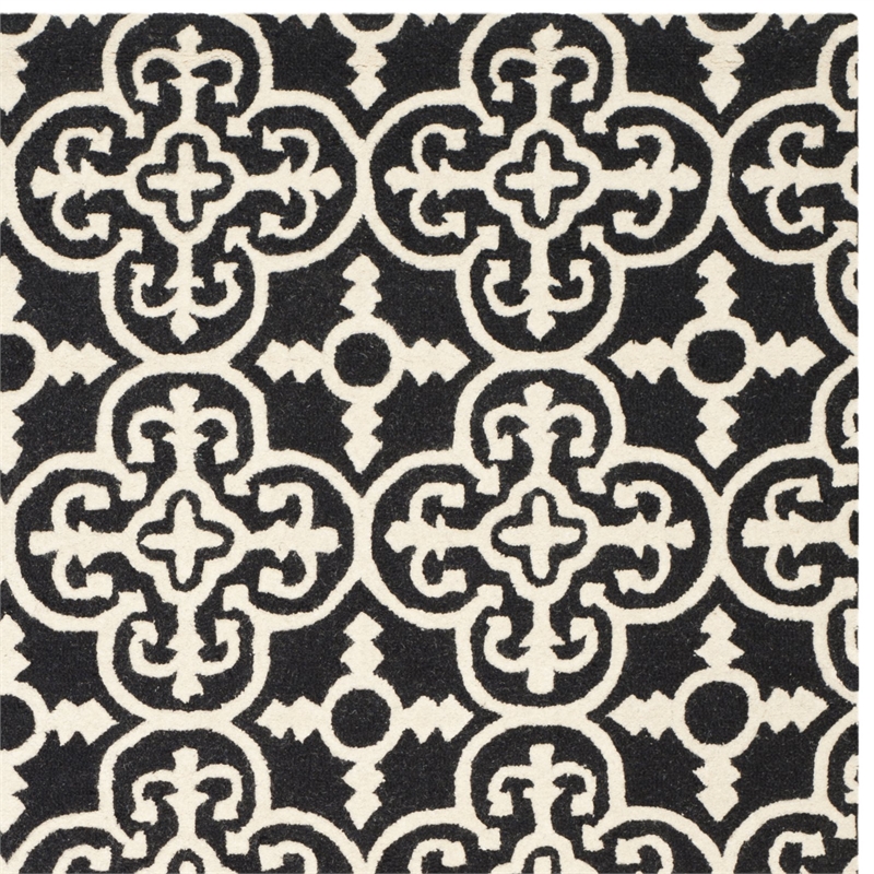Safavieh Cambridge 8' X 10' Hand Tufted Wool Rug in Black and Ivory