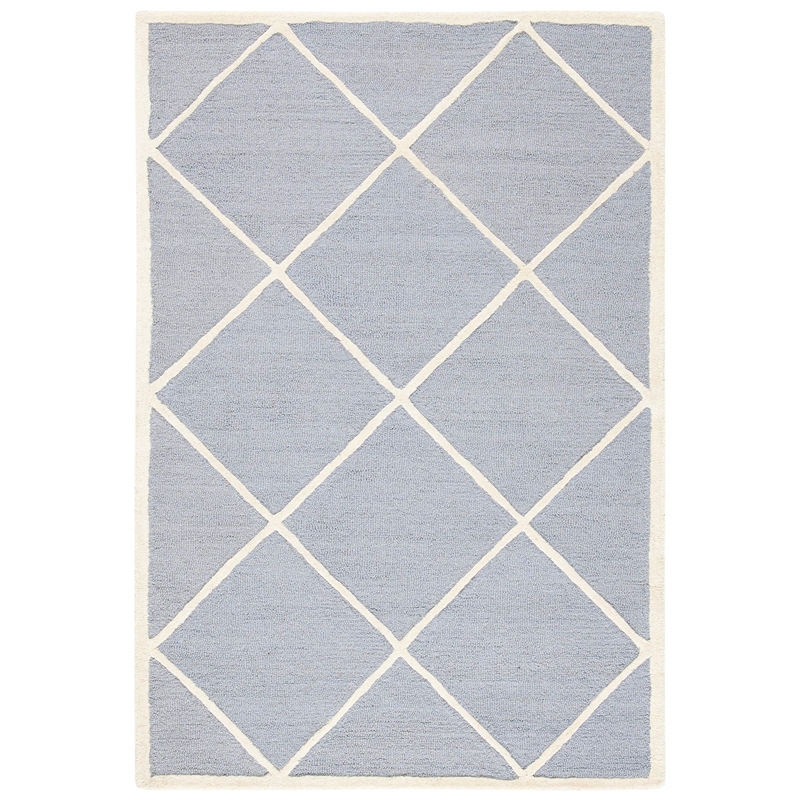 Safavieh Cambridge 4' X 6' Hand Tufted Wool Rug in Silver and Ivory