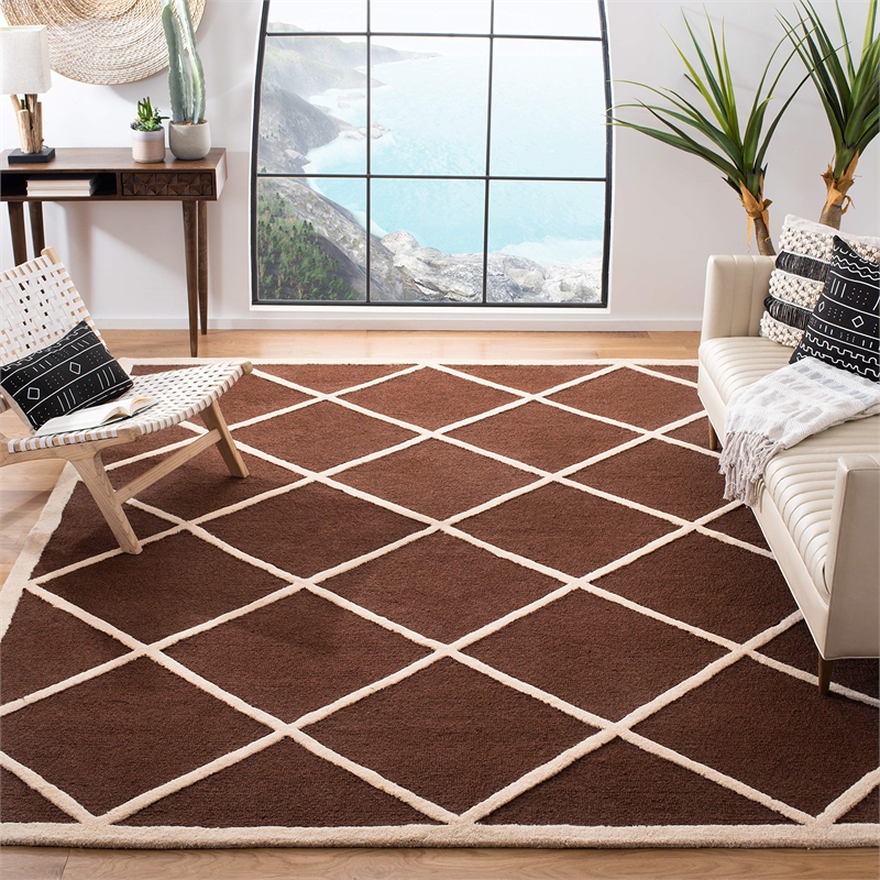 Safavieh Cambridge 8' X 10' Hand Tufted Wool Rug in Black and Ivory