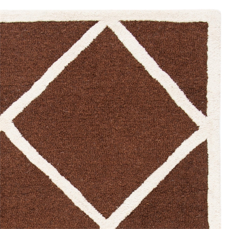 Safavieh Cambridge 4' X 6' Hand Tufted Wool Rug