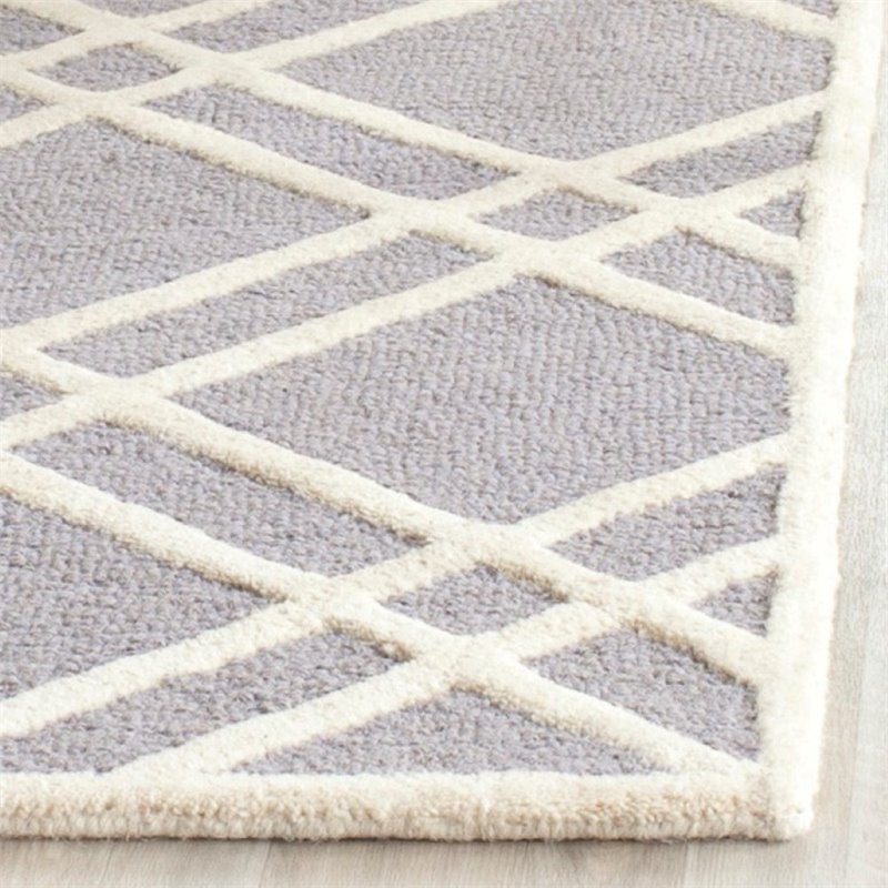 Safavieh Cambridge 6' X 9' Hand Tufted Wool Rug in Silver and Ivory