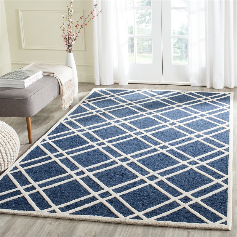 Safavieh Cambridge 3' X 5' Hand Tufted Wool Rug in Navy Blue and Ivory
