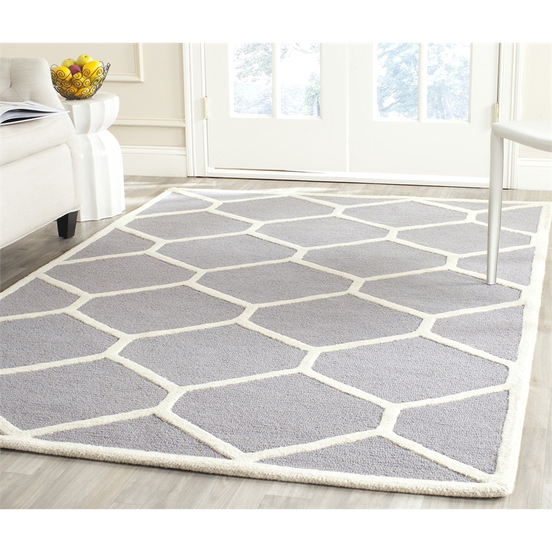 Safavieh Cambridge 4' X 6' Hand Tufted Wool Rug in Silver and Ivory