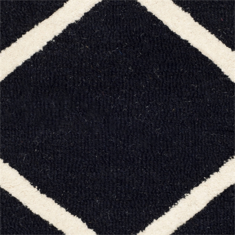 Safavieh Cambridge 2' X 3' Hand Tufted Wool Rug in Black and Ivory