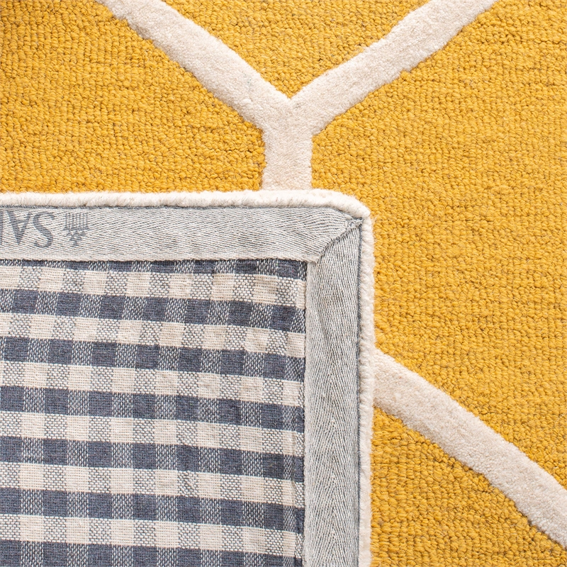 Safavieh Cambridge 8' X 10' Hand Tufted Wool Rug in Gold and Ivory