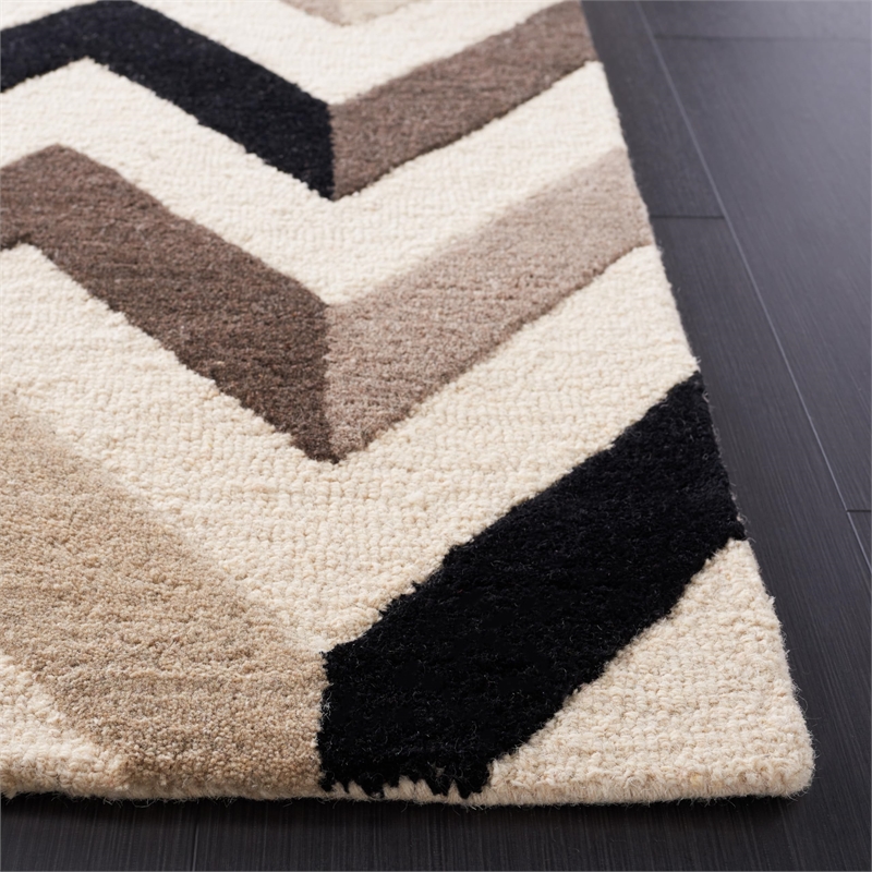Safavieh Cambridge 2' X 3' Hand Tufted Wool Rug in Ivory and Black