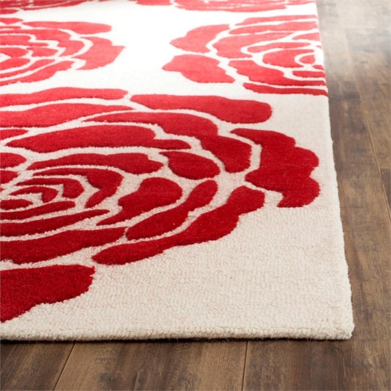 Safavieh Cambridge 8' X 10' Hand Tufted Wool Rug in Ivory and Red