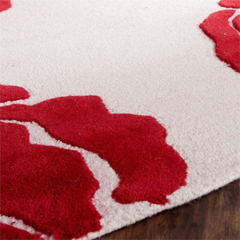 Safavieh Cambridge 8' X 10' Hand Tufted Wool Rug in Ivory and Red