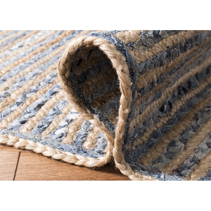Safavieh Cape Cod 6' X 9' Oval Handmade Jute Rug in Natural and Blue