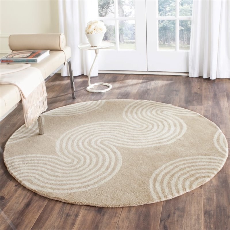 Safavieh Chatham 5' Round Hand Tufted Wool Rug in Beige and Ivory