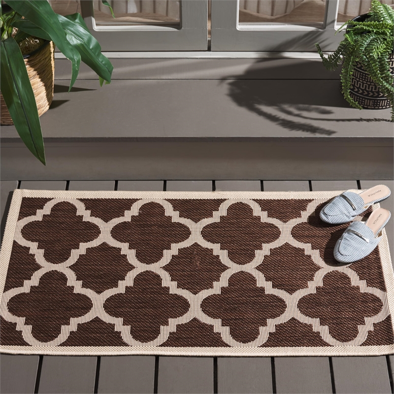 Safavieh Courtyard 2' X 3'7